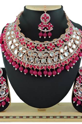 Red designer function wear ad necklace set