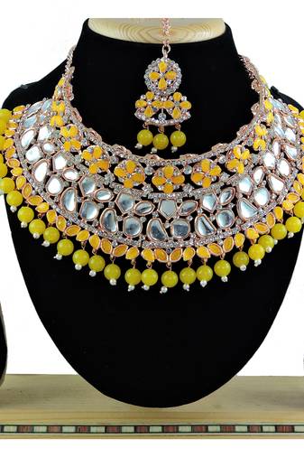 Yellow designer function wear ad necklace set