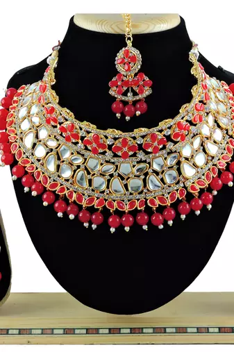 Red designer function wear ad necklace set