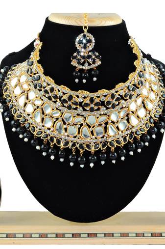 Black designer function wear ad necklace set