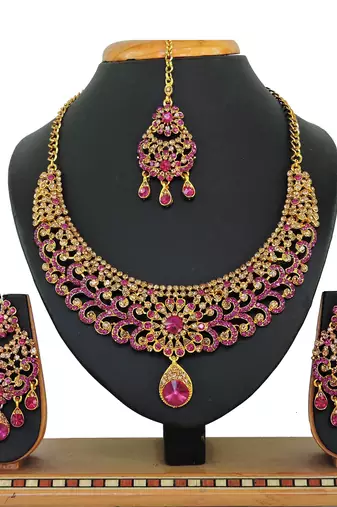 Multicolor designer function wear ad necklace set