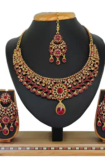 Maroon designer function wear ad necklace set