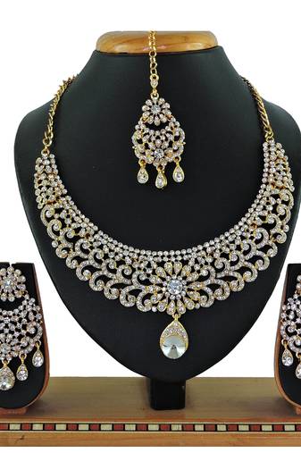 Multicolor designer function wear ad necklace set