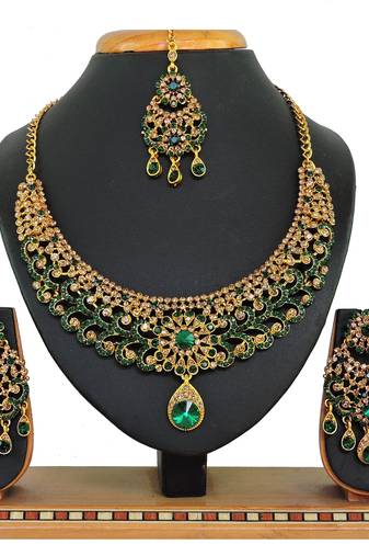 Green designer function wear ad necklace set