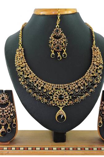 Black designer function wear ad necklace set
