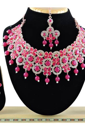 Red designer function wear ad necklace set