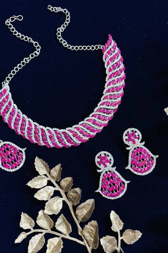 Red designer function wear ad necklace set