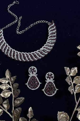 Multicolor designer function wear ad necklace set