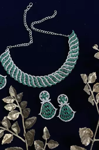 Green designer function wear ad necklace set