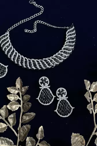 Black designer function wear ad necklace set