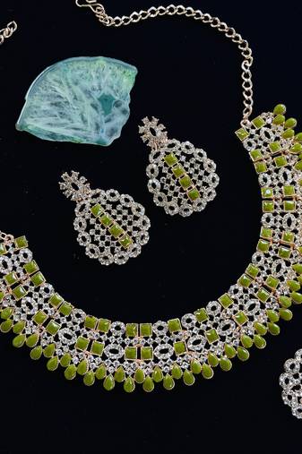 Green designer function wear ad necklace set