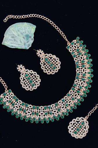 Green designer function wear ad necklace set
