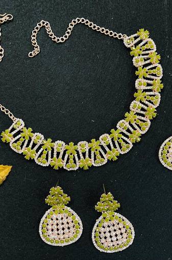 Green designer function wear ad necklace set