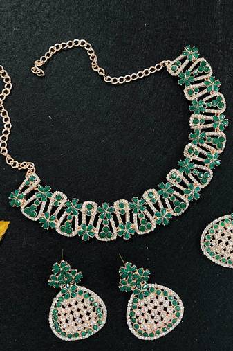 Green designer function wear ad necklace set
