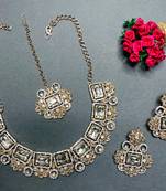 Multicolor designer function wear ad necklace set