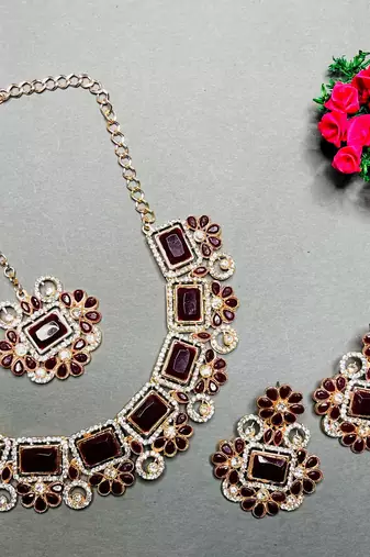 Maroon designer function wear ad necklace set