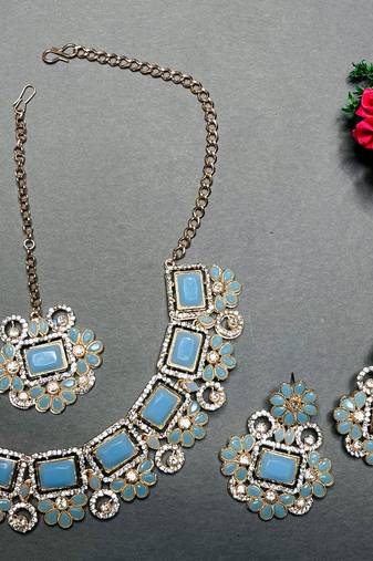 Turquoise designer function wear ad necklace set