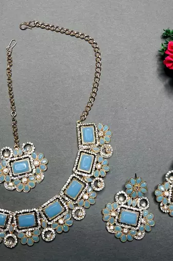Turquoise designer function wear ad necklace set