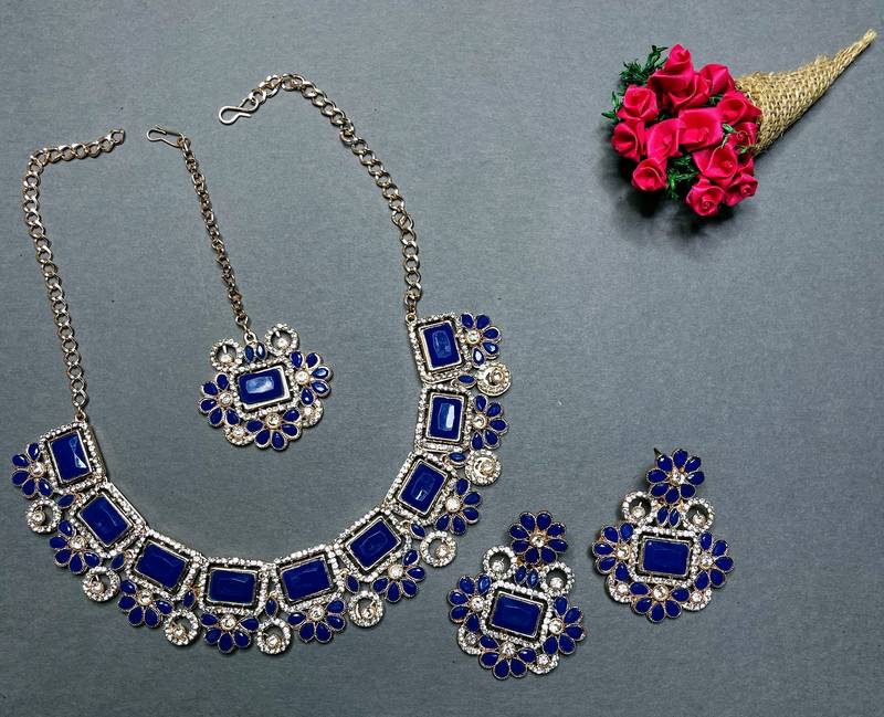 Blue designer function wear ad necklace set