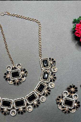 Black designer function wear ad necklace set