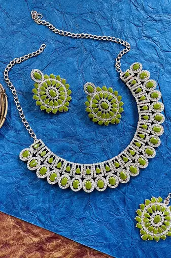Green designer function wear ad necklace set