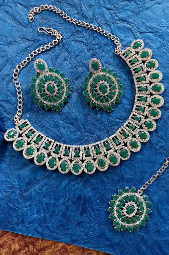 Green designer function wear ad necklace set