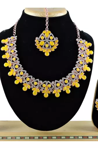 Yellow designer function wear ad necklace set