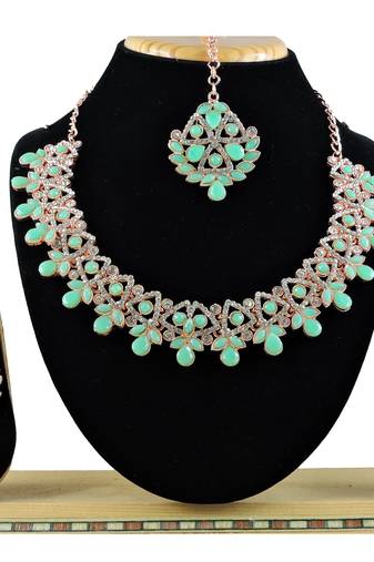 Green designer function wear ad necklace set