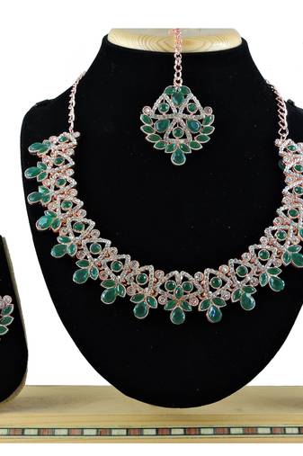 Green designer function wear ad necklace set