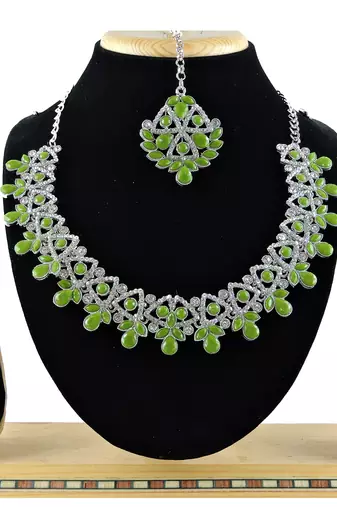 Green designer function wear ad necklace set