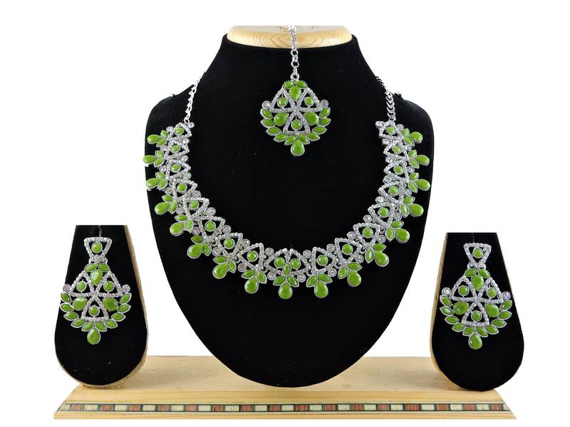 Green designer function wear ad necklace set
