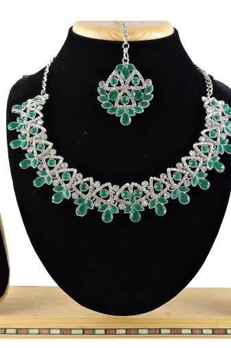 Green designer function wear ad necklace set