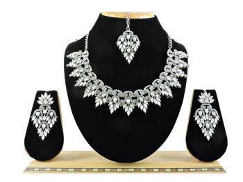 Multicolor designer function wear ad necklace set 1