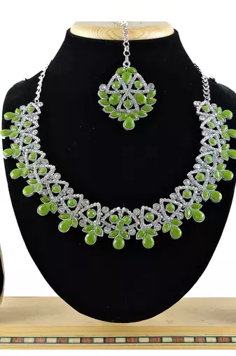 Green designer function wear ad necklace set