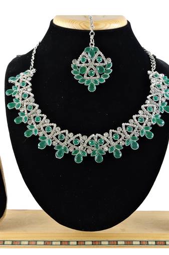 Green designer function wear ad necklace set