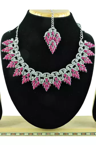 Red designer function wear ad necklace set