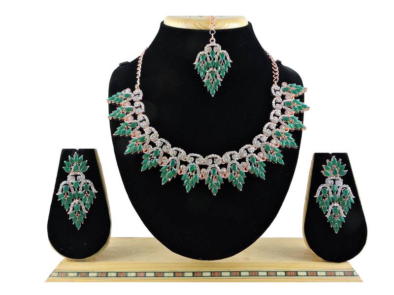 Green designer function wear ad necklace set