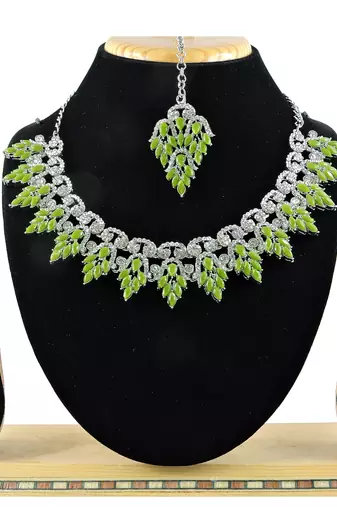 Green designer function wear ad necklace set