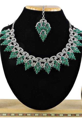 Green designer function wear ad necklace set