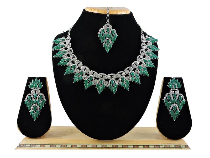 Green designer function wear ad necklace set