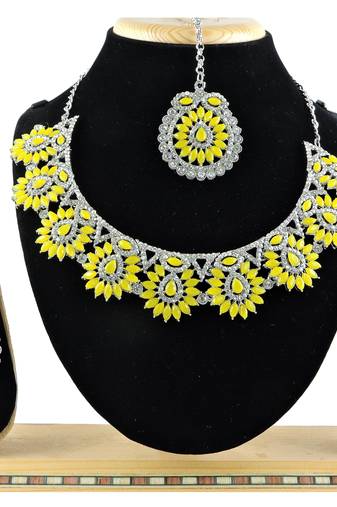 Yellow designer function wear ad necklace set