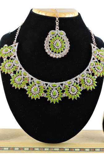 Green designer function wear ad necklace set