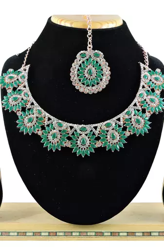 Green designer function wear ad necklace set