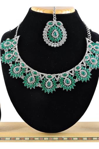 Green designer function wear ad necklace set