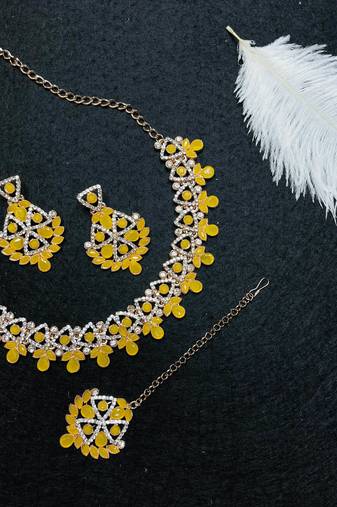 Yellow designer function wear ad necklace set