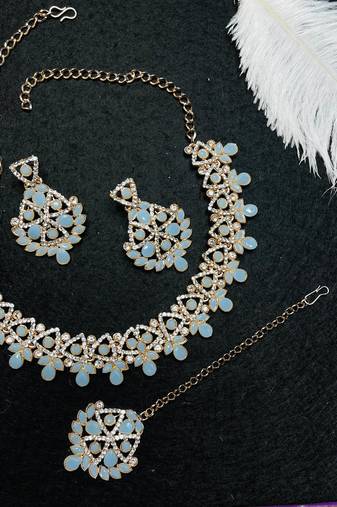 Turquoise designer function wear ad necklace set