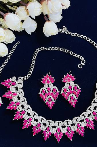 Red designer function wear ad necklace set