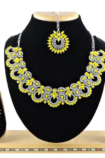 Yellow designer function wear ad necklace set