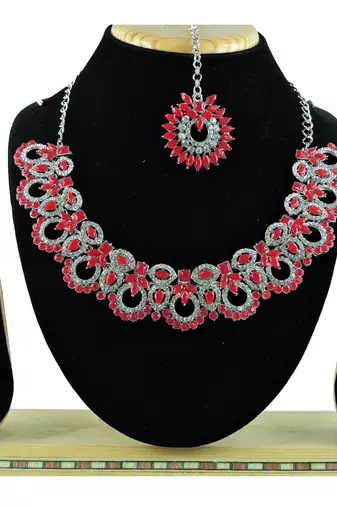 Red designer function wear ad necklace set