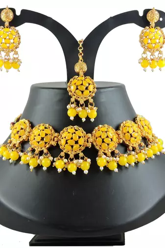 Yellow designer function wear ad necklace set